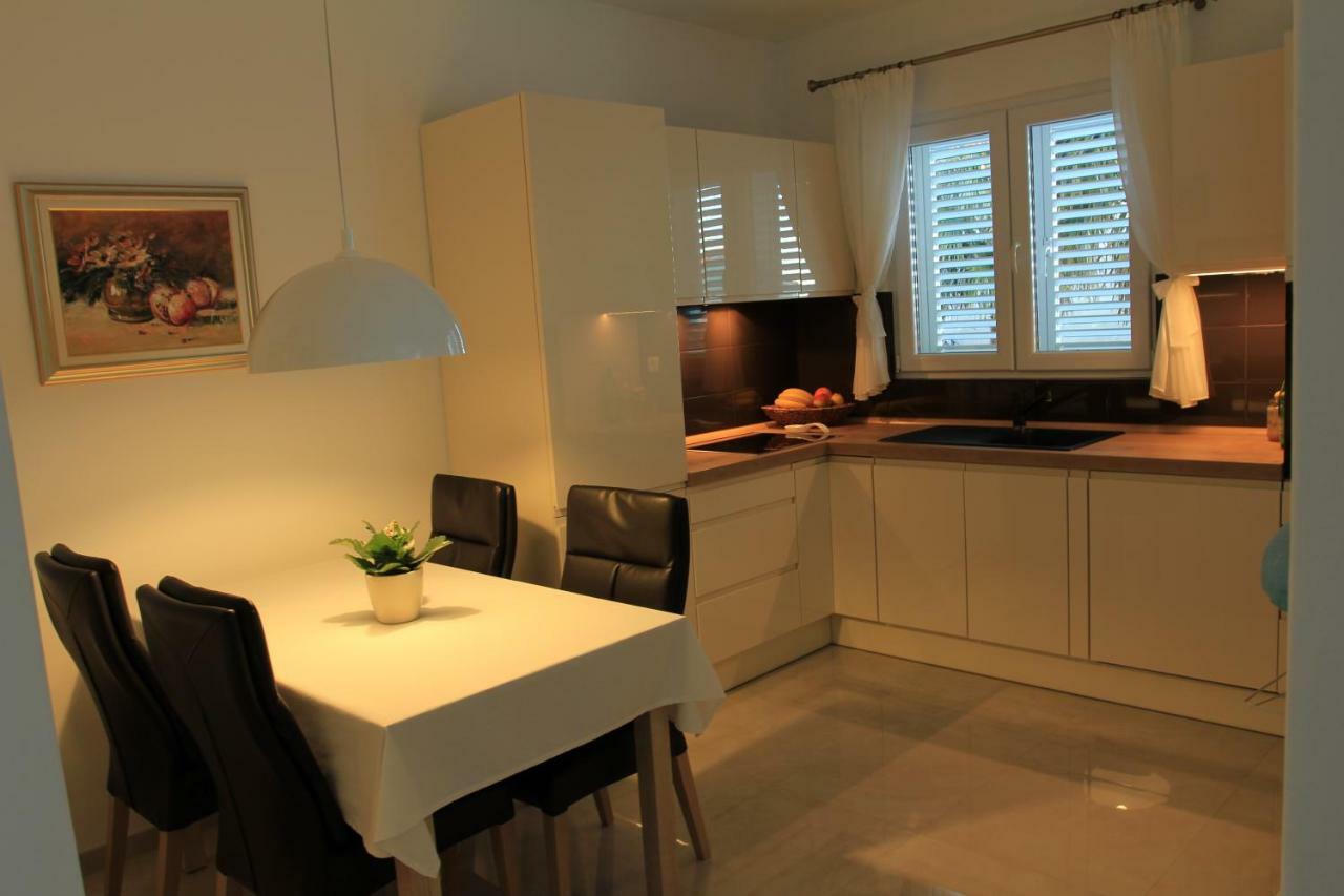 Vila Rojana Vodice Extérieur photo